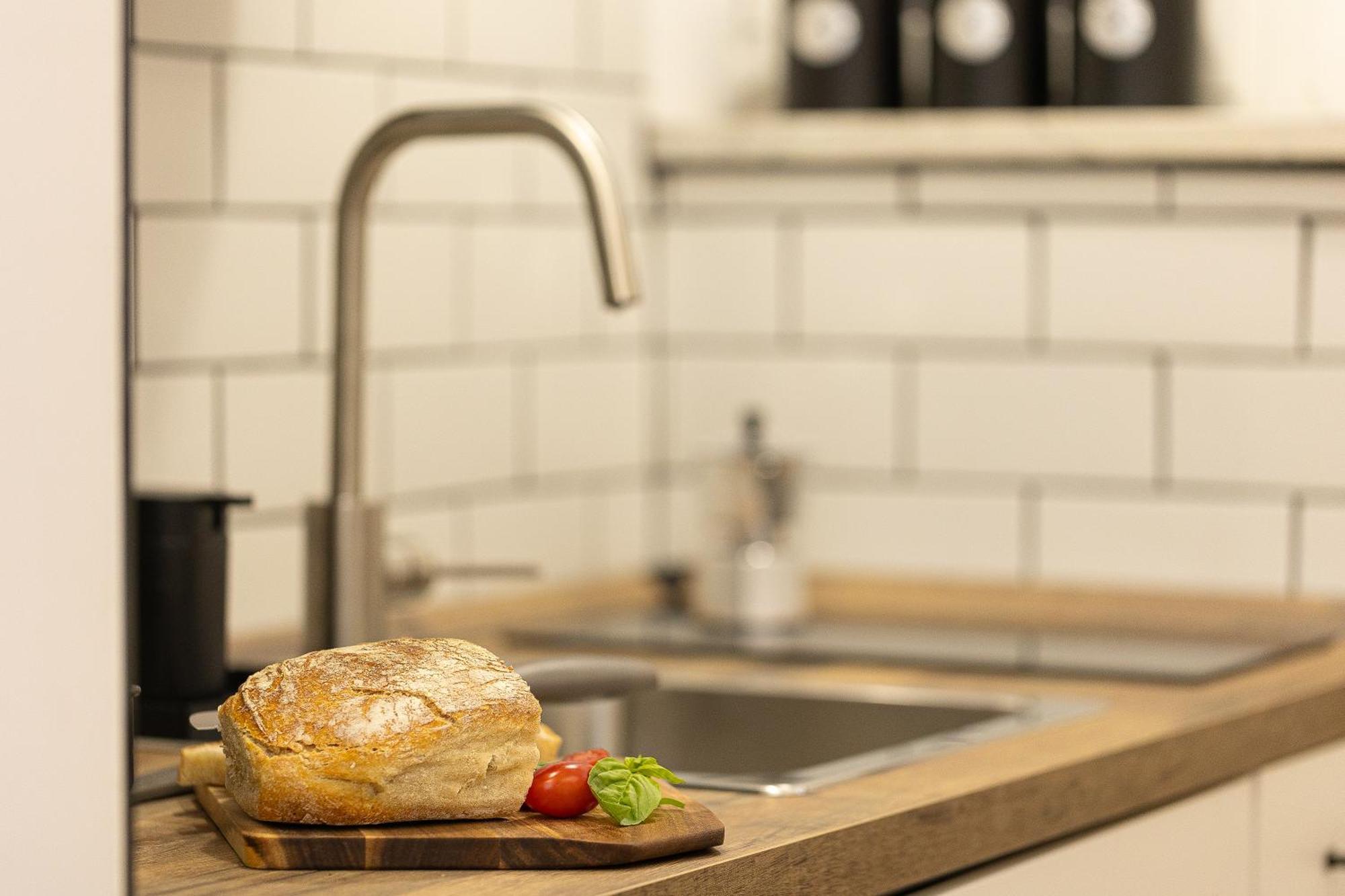 Khris Home Apartments - Trastevere Parini Рим Экстерьер фото